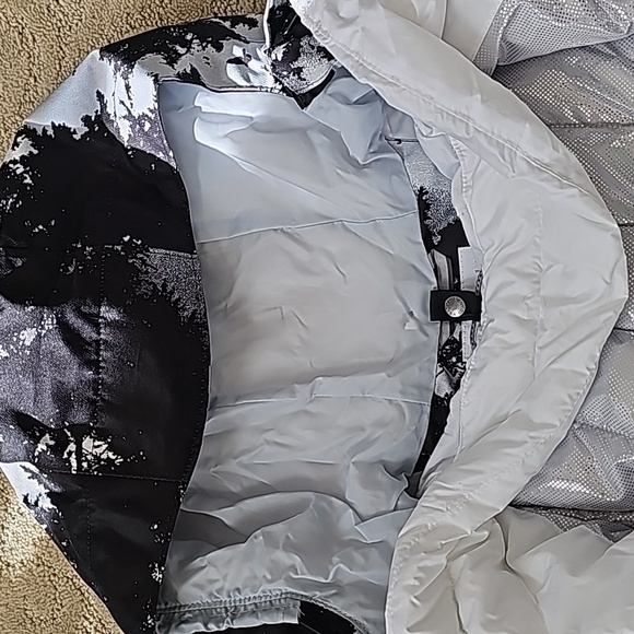 Columbia Women's Nordic Point III Interchange Jacket - Picture 8 of 12